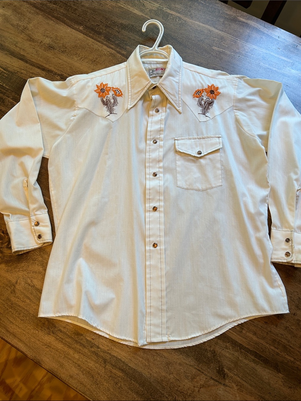 1970’s Bronco Pearl Snap Sz L Men's Ivory Western Cactus FlowerEmbroidered Shirt